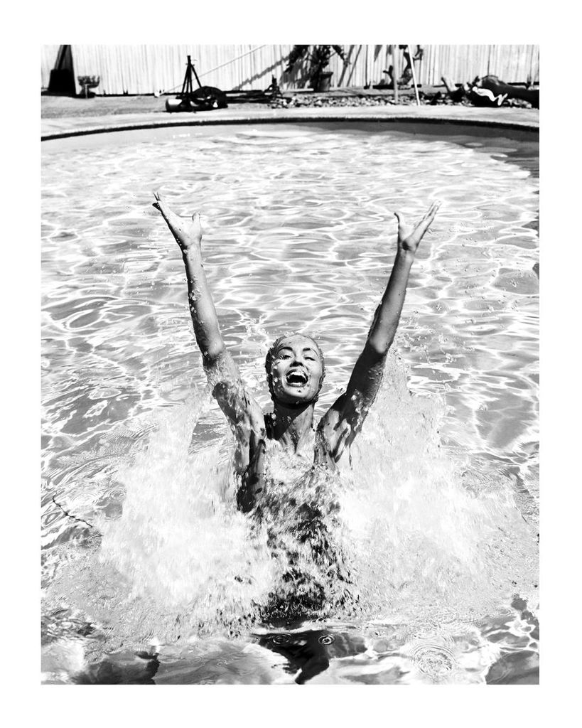 Poster - In The Pool 40x50 - Dear Sam