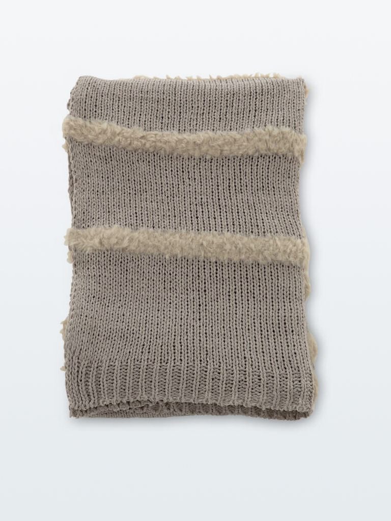 Katleen Throw Grey