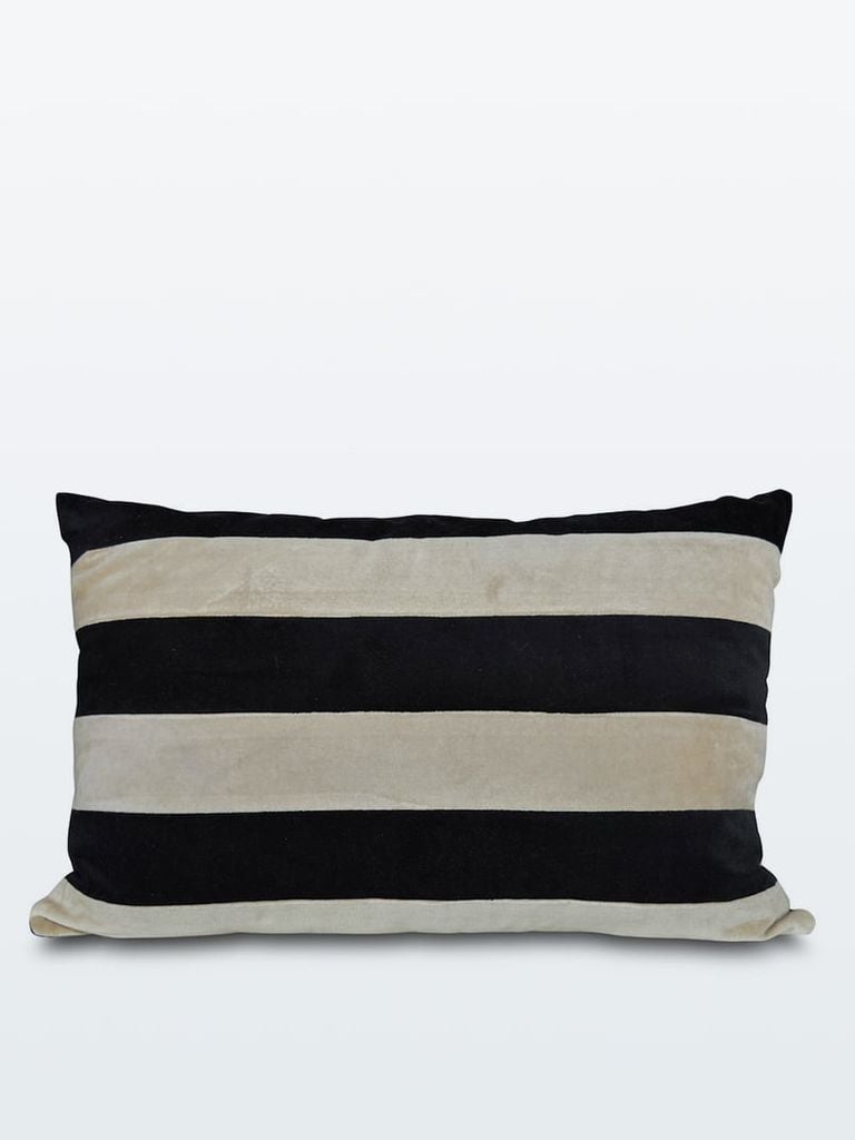 Pillow Pathi L Black