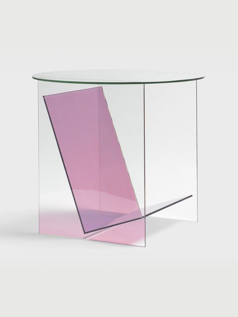 Table tabloid pink