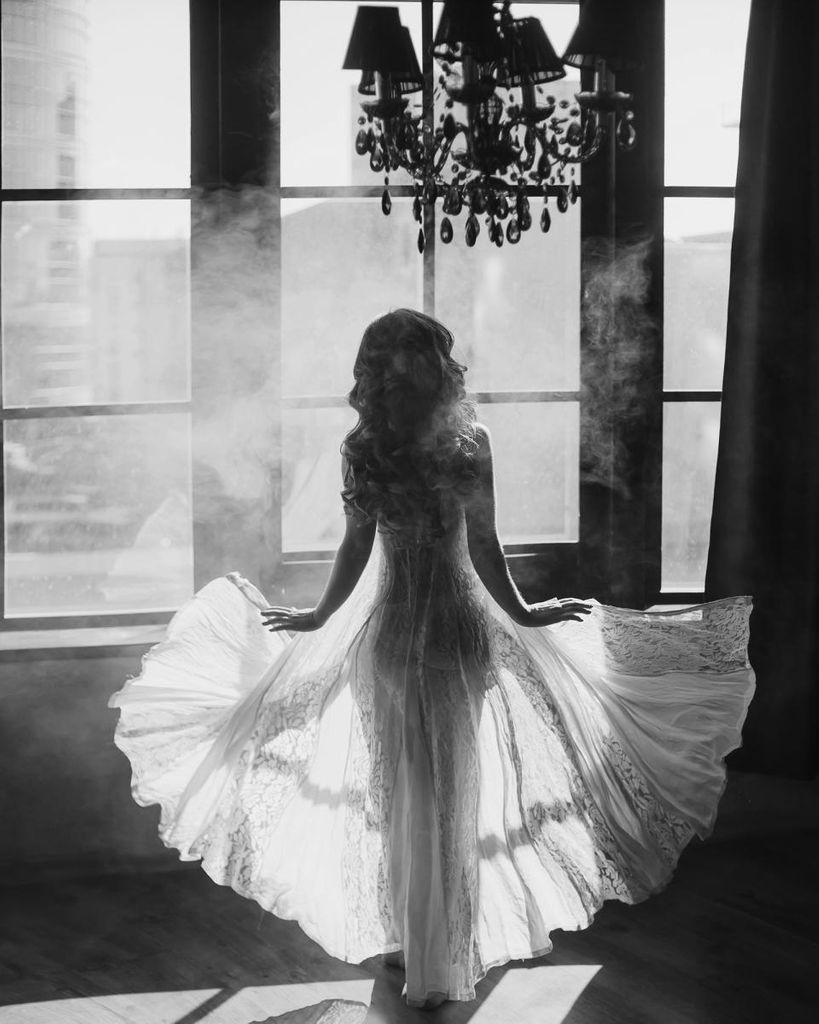 Poster - White Dress 40x50 - Dear Sam