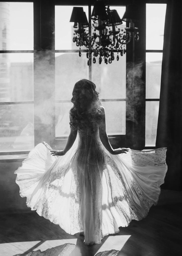 Poster - White Dress 50x70 - Dear Sam