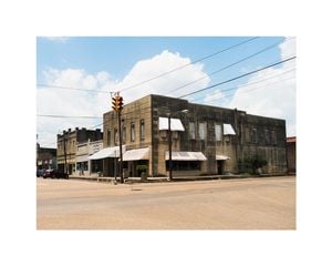 American Crossing 50x40