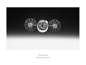 Cygnus Spacecraft 40x30