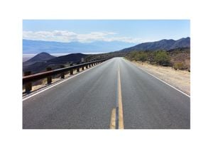 Death Valley Road 100x70