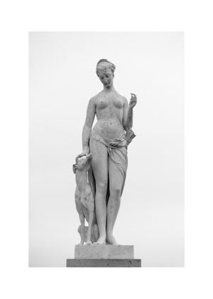Figures Of Louvre 3