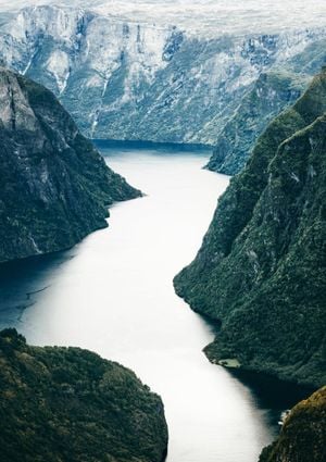Fjord Valley 21x30