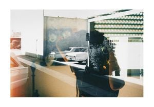 Future Thinking 100x70