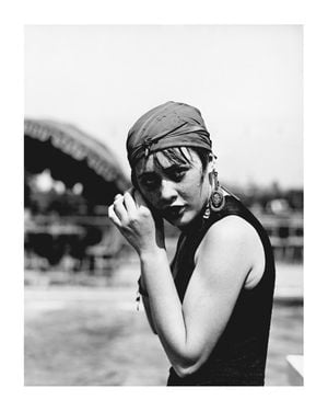 Golden Earring 40x50