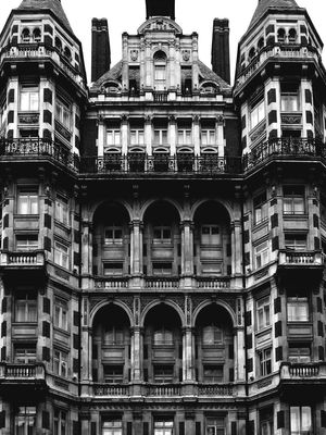 Hotel Mandarin 30x40