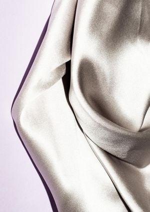 Luscious In Color 21x30