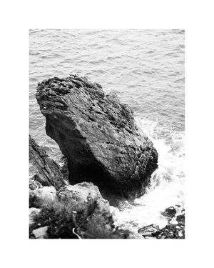 Rock Black And White 40x50