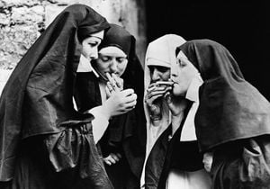 Smoking Nuns 100x70