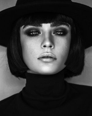 Straight Bangs 40x50