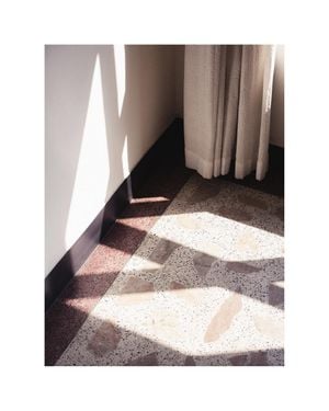 Sun Play Interior 1 40x50