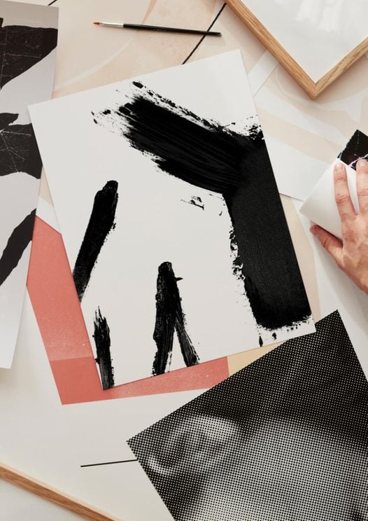 Black Acryllic Strokes