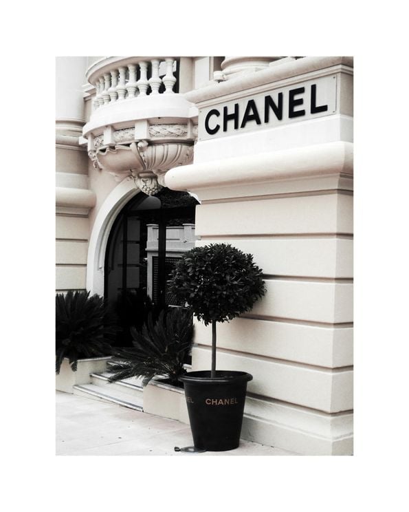 Chanel Exterior 2