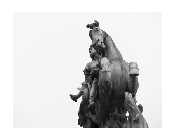 Figures Of Louvre 4