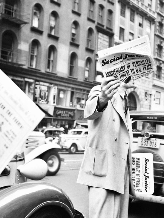Newspaper Scene
