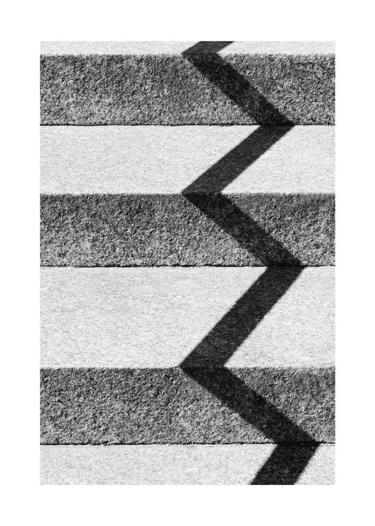 Zigzag Shadow